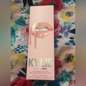 Kylie Cosmetics 700 Bare Matte Liquid Lipstick & Lipliner Kit